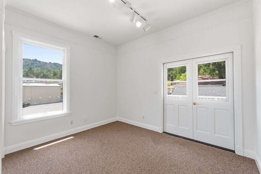More Photos Of 499-503 Magnolia Ave, Larkspur Storefront Retail Residential For Sale