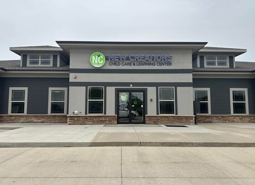Primary Photo Of 3004 NW 18th St, Ankeny Daycare Center For Sale