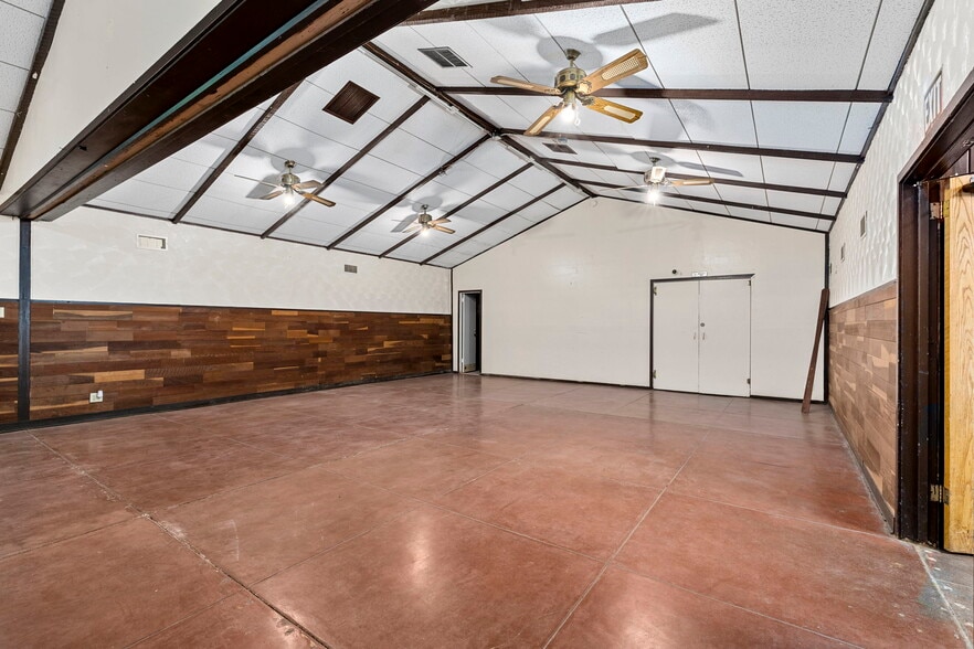 More Photos Of , Willits Unknown For Sale