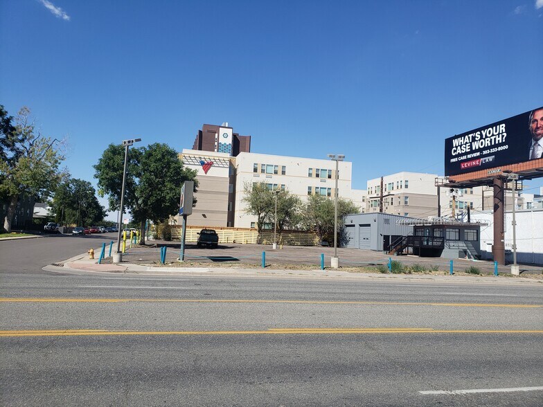 More Photos Of 4939 W Colfax Ave, Denver Land For Lease