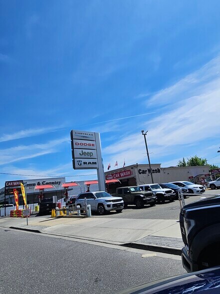 More Photos Of 3056-3068 Hempstead Tpke, Levittown General Retail For Lease