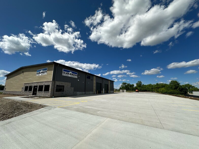 More Photos Of 9121 Kilby Dr, Harrison Warehouse For Lease