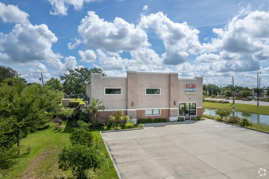 More Photos Of 700 North St, Fern Park Freestanding For Lease
