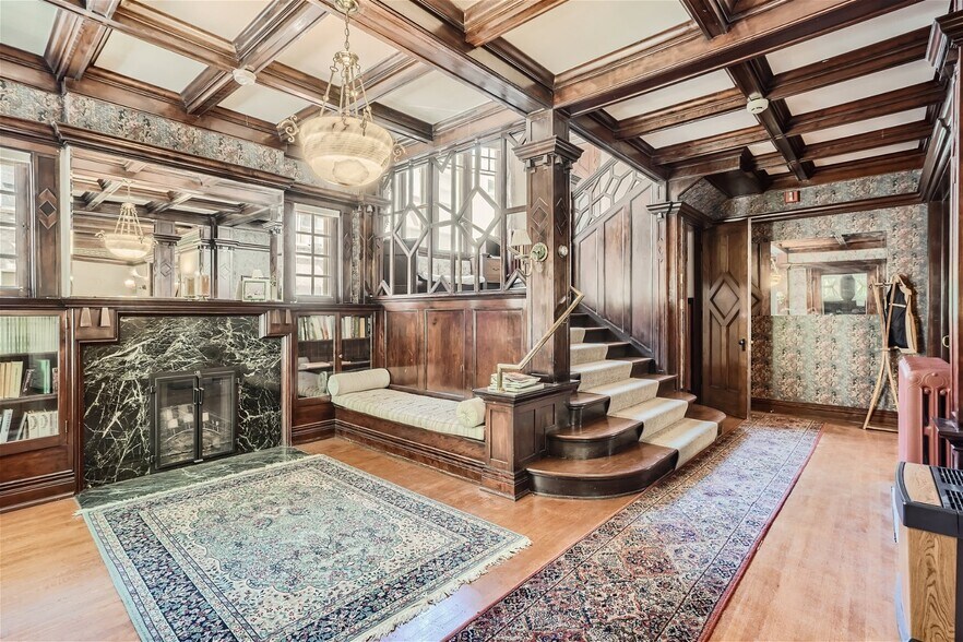 More Photos Of 1000 N Logan St, Denver Office Residential For Sale