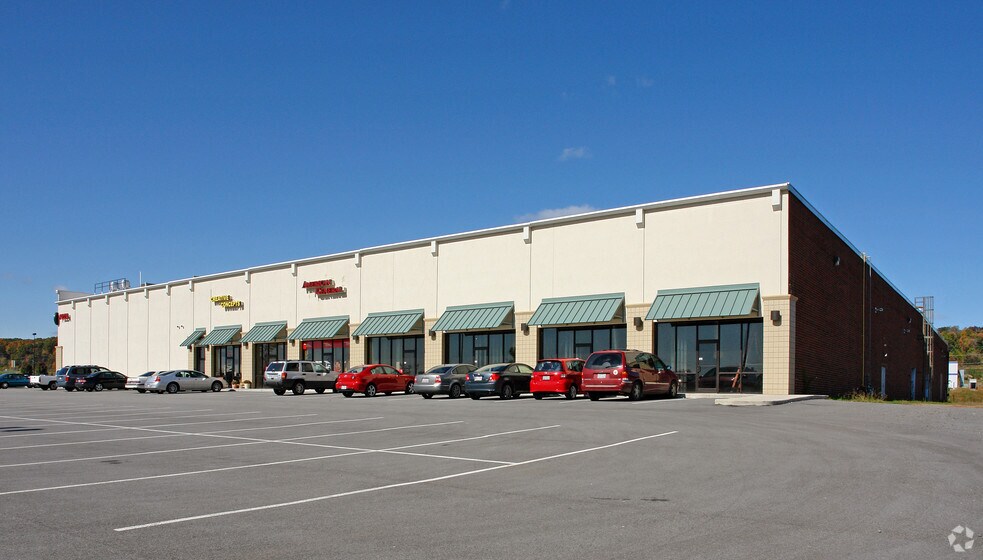 More Photos Of 131 Commerce Ln, Mayodan Storefront For Lease