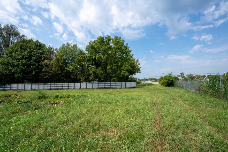 More Photos Of 3511 7th Street Rd, Louisville Land For Sale