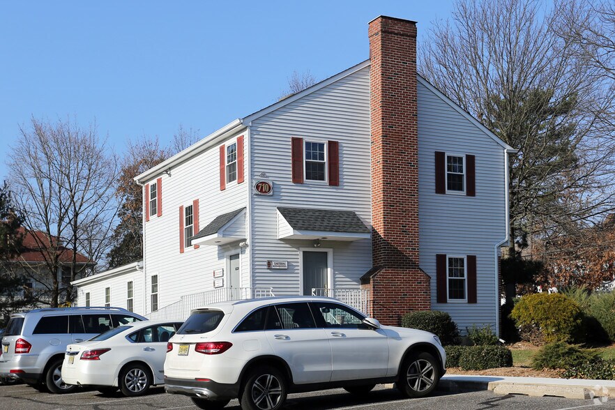 More Photos Of 710 E Main St, Moorestown Unknown For Lease