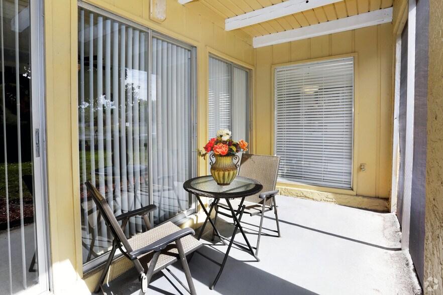 More Photos Of 5473 27th St S, Saint Petersburg Apartments For Sale