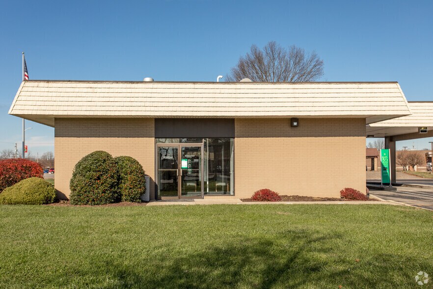 More Photos Of 8806 Ohio River Rd, Wheelersburg Bank For Sale