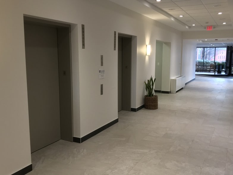 More Photos Of 10 Orms St, Providence Office For Lease