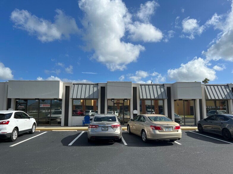 More Photos Of 21234 Olean Blvd, Port Charlotte Storefront Retail Office For Lease