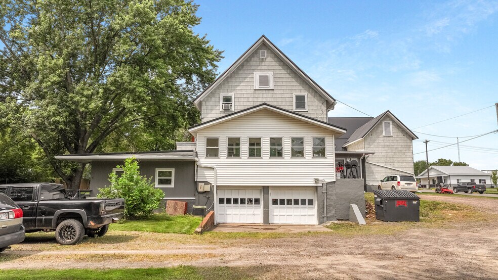 More Photos Of 106 S Harding St, Owen Apartments For Sale