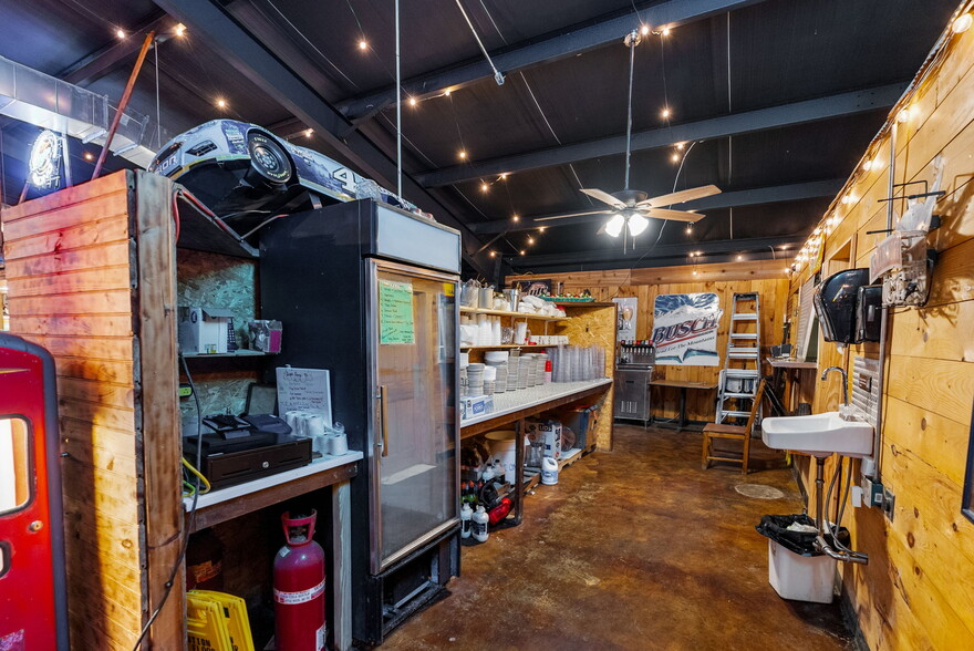 More Photos Of 3801 Happy Bend Rd, Atkins Restaurant For Sale