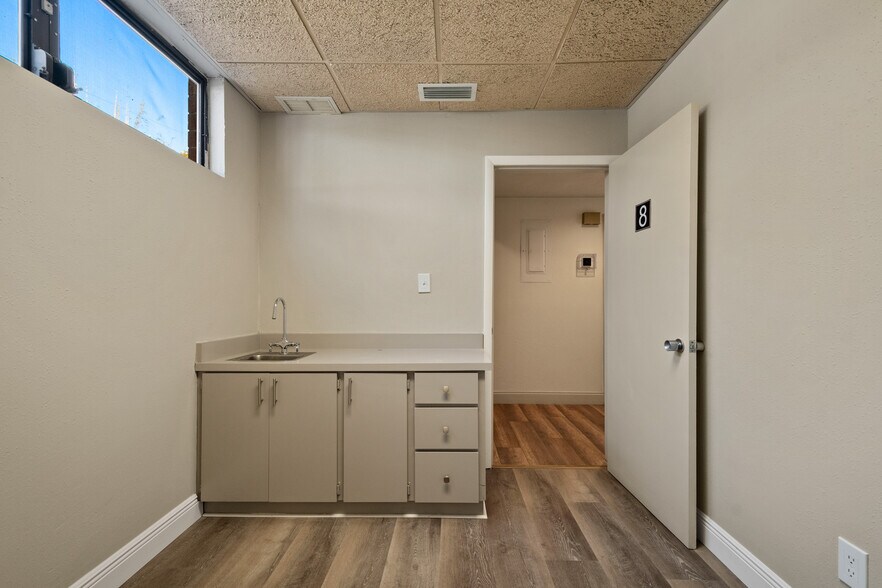 More Photos Of 3027 Aloma Ave, Winter Park Medical For Lease