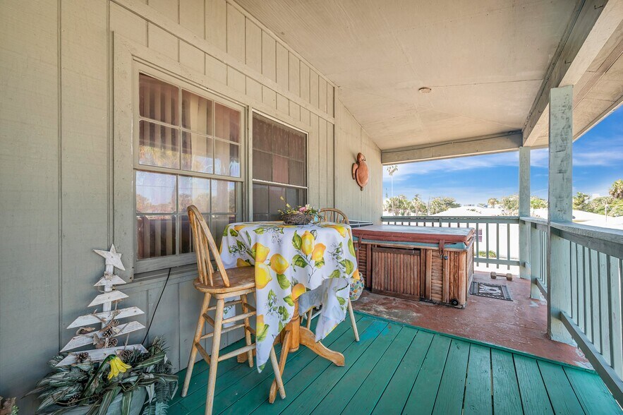 More Photos Of 1803 Gulf Blvd, Indian Rocks Beach Hotel For Sale