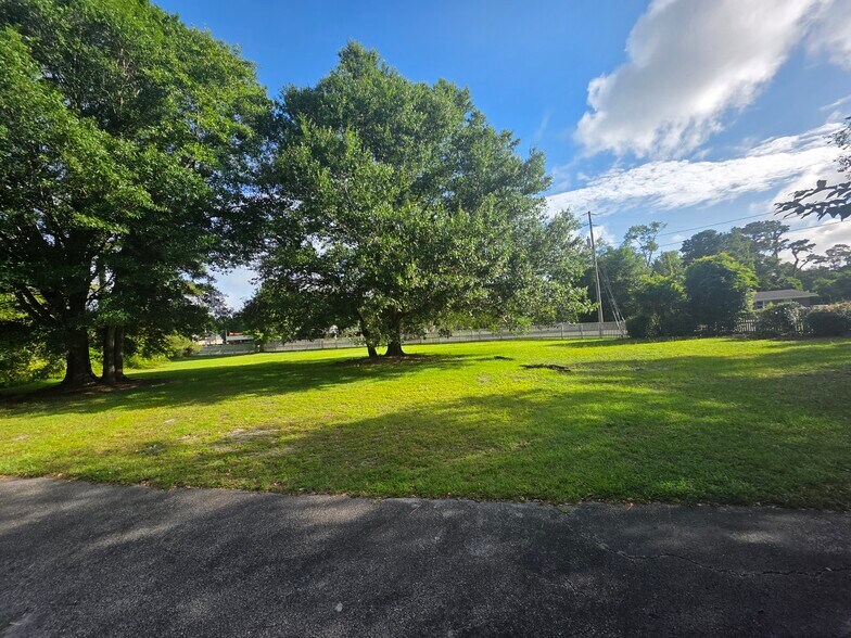 More Photos Of 3943 Princess Place Drive, Wilmington Land For Sale