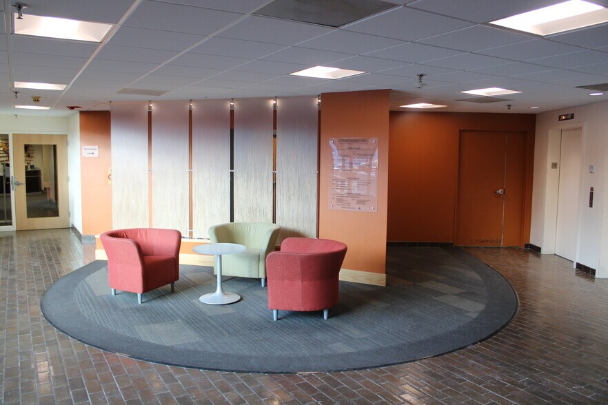 More Photos Of 289 Great Rd, Acton Office For Lease