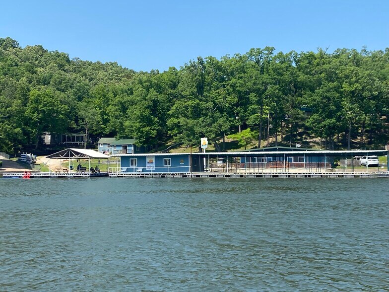 More Photos Of 256 Irish Hills Dr, Camdenton Hotel For Sale