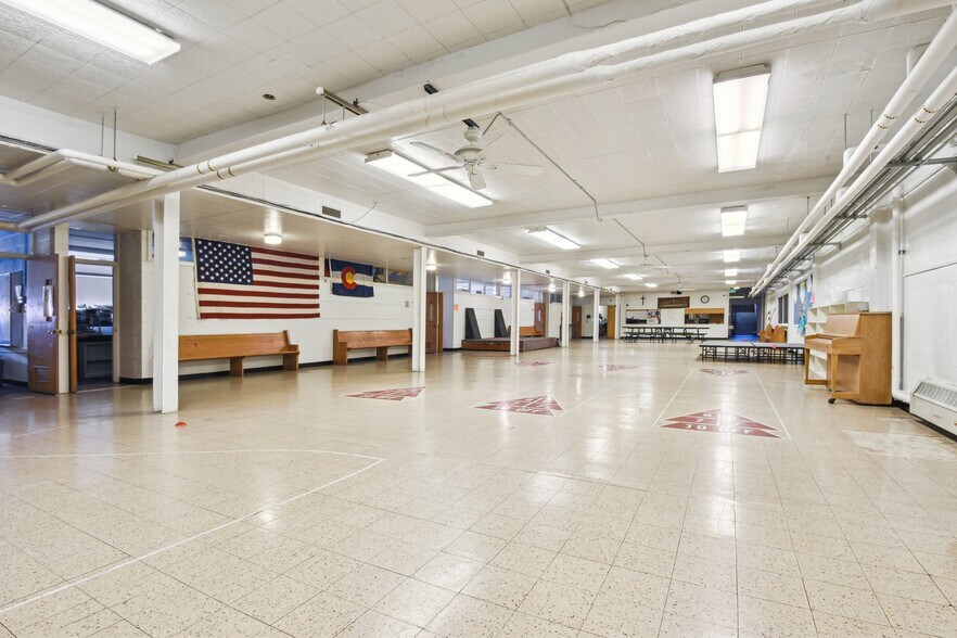 More Photos Of 1100 Upham St, Lakewood Schools For Lease