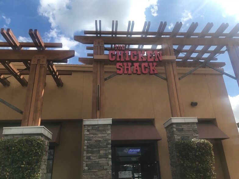 More Photos Of 1000-1200 E Shaw Ave, Clovis Unknown For Lease