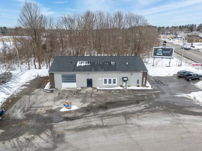 More Photos Of 890 Lafayette Rd, Seabrook Freestanding For Lease