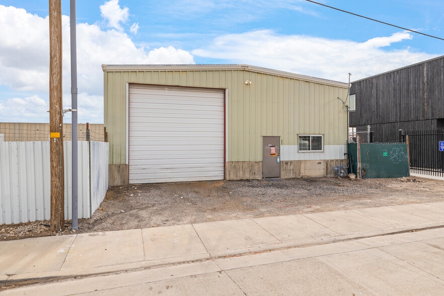 More Photos Of 947 Quayle ave, Salt Lake City Industrial For Lease