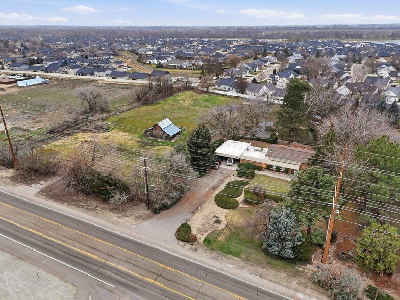 More Photos Of 10499 W State St, Star Land For Sale