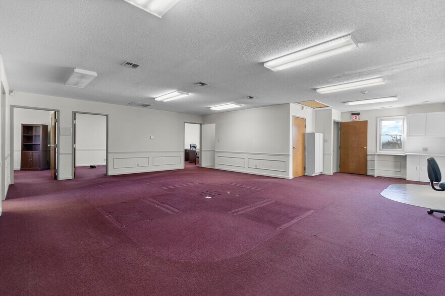 More Photos Of 2213 Duke St, Indianapolis Warehouse For Sale