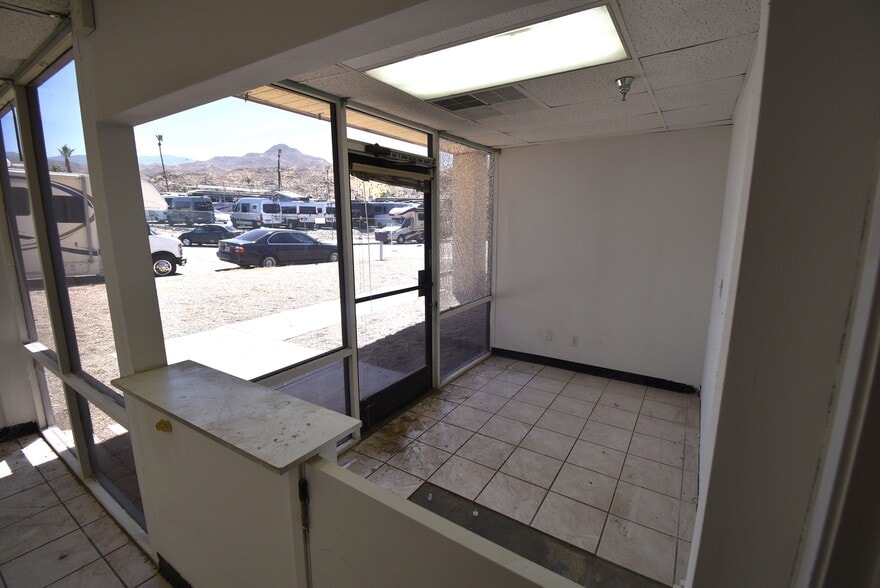 More Photos Of 68364 Commercial Rd, Cathedral City Warehouse For Sale