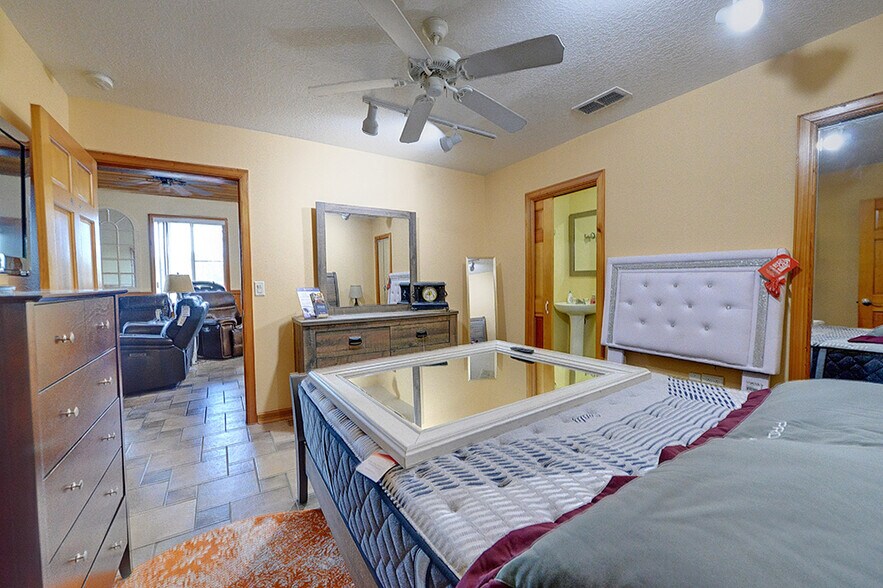 More Photos Of 6991 W Cardinal St, Homosassa Medical For Sale