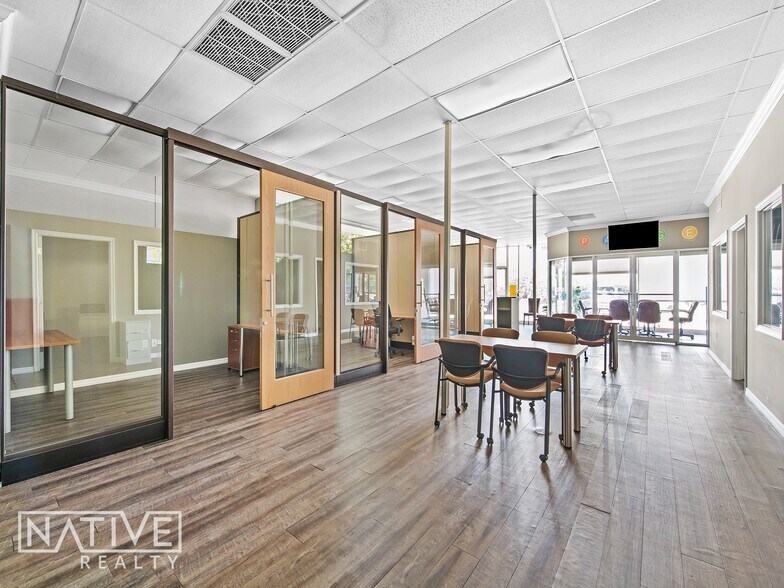 More Photos Of 2700 E Oakland Park Blvd, Fort Lauderdale Office For Sale