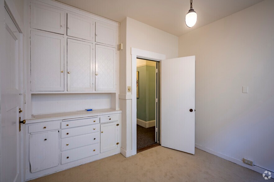 More Photos Of 1945-1947 Divisadero St, San Francisco Medical For Sale