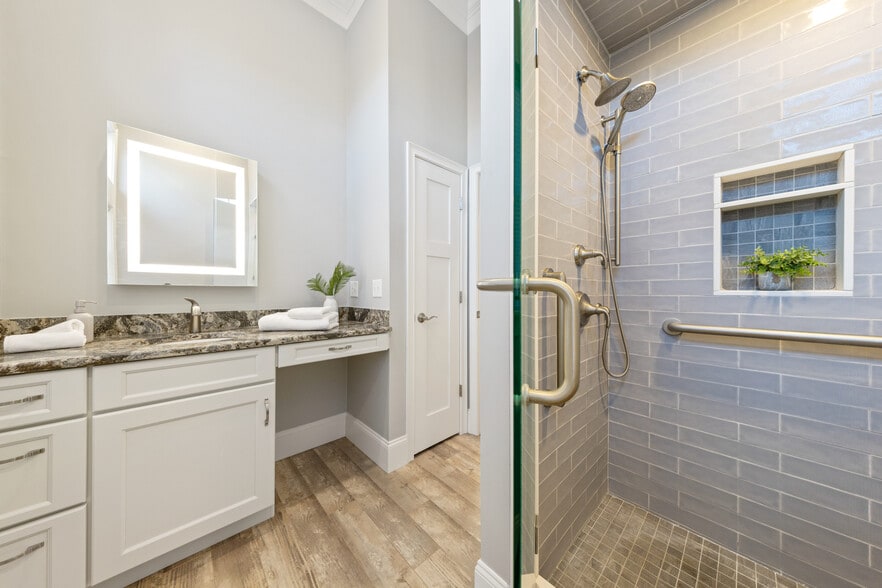 More Photos Of 25 Carlisle Rd, Westford Veterinarian Kennel For Sale