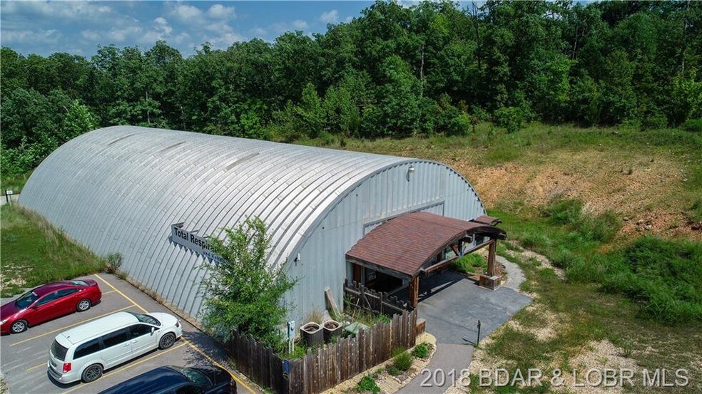 More Photos Of 166 Jackson St, Camdenton Flex For Sale