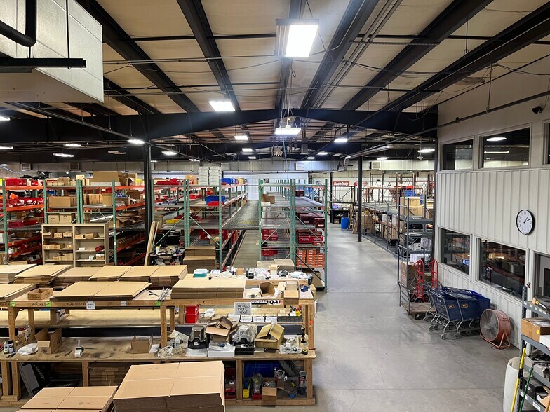 More Photos Of 107 Industrial Park Rd, Story City Warehouse For Sale