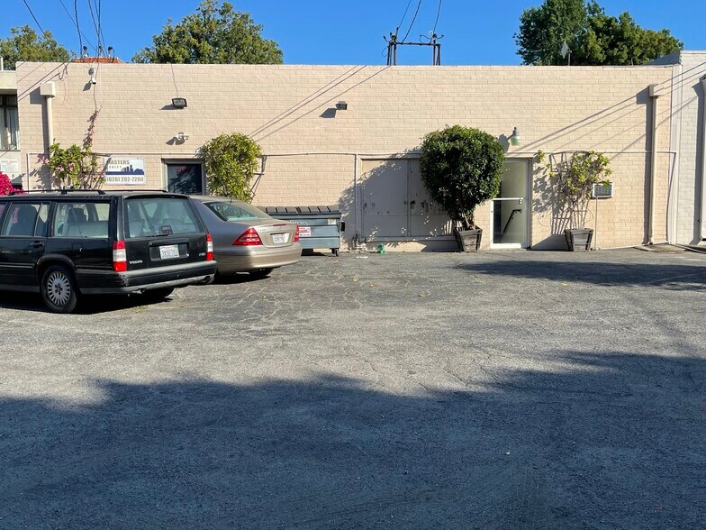 More Photos Of 2475-2477 Huntington Dr, San Marino Storefront Retail Office For Sale