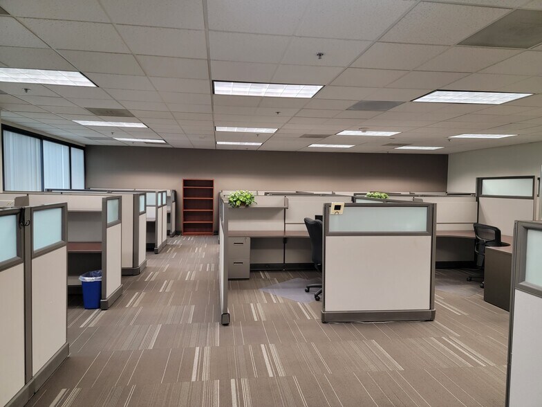 More Photos Of 3281 E Guasti Rd, Ontario Unknown For Lease