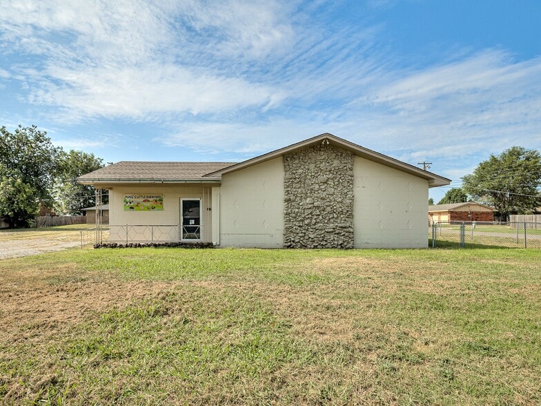 More Photos Of 1419 W London St, El Reno Religious Facility For Sale