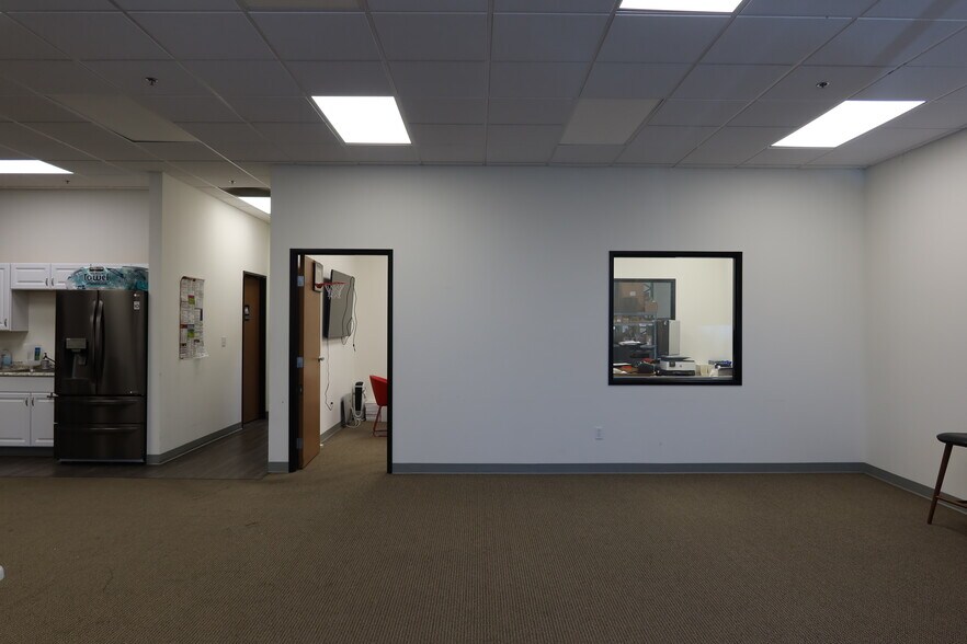 More Photos Of 14272 Chambers Rd, Tustin Industrial For Sale