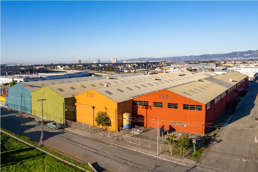 More Photos Of 1699 W Grand Ave, Oakland Manufacturing For Lease