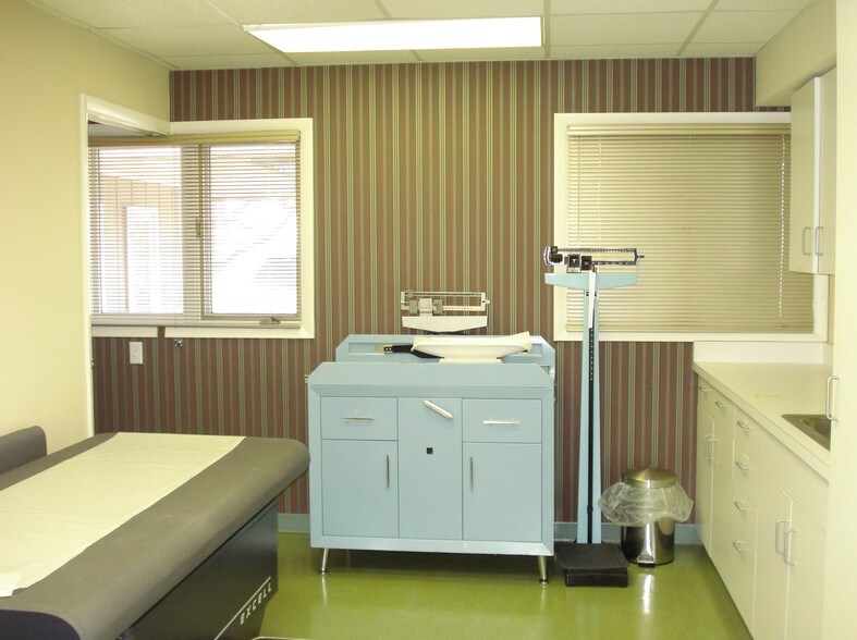 More Photos Of 575 N Kellogg St, Galesburg Medical For Lease
