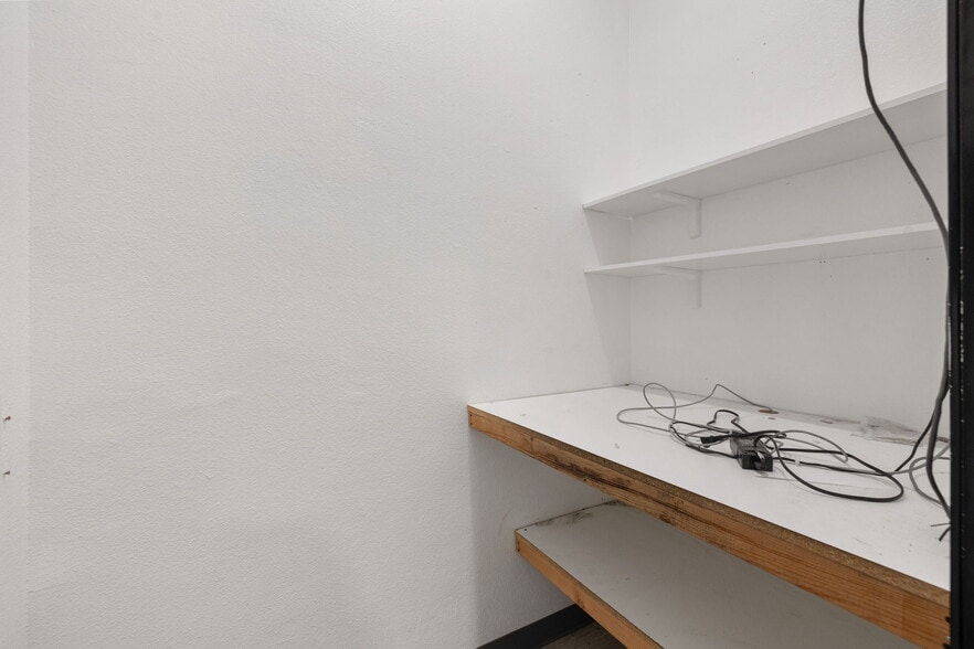 More Photos Of 1059-1063 N Palm Canyon Dr, Palm Springs Storefront For Sale