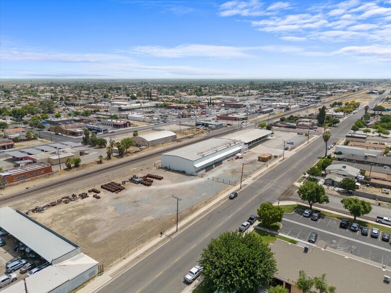 More Photos Of 1302 Glenwood St, Delano Refrigeration Cold Storage For Sale