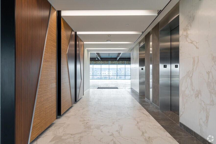 More Photos Of 435 N Whittington Pkwy, Louisville Office For Lease