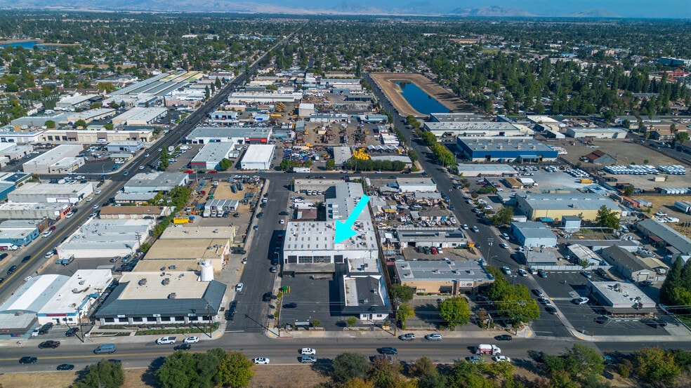 More Photos Of 1321 Railroad Ave, Clovis Warehouse For Sale