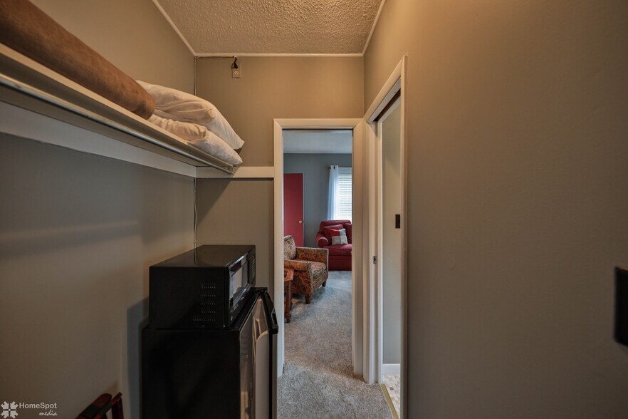 More Photos Of 2468 Route 390, Canadensis Hospitality For Sale