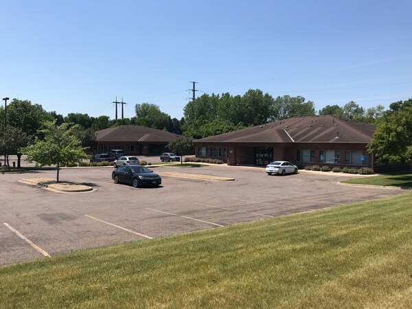 More Photos Of 13786 Frontier Ct, Burnsville Office For Sale