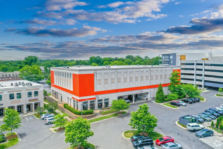 More Photos Of 4715 Park Rd, Charlotte Self Storage For Lease
