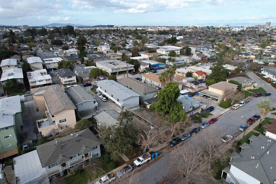 More Photos Of 19 E 41st Pl, San Mateo Apartments For Sale