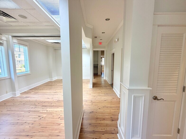 More Photos Of 277 Willbrook Blvd, Pawleys Island Office For Lease